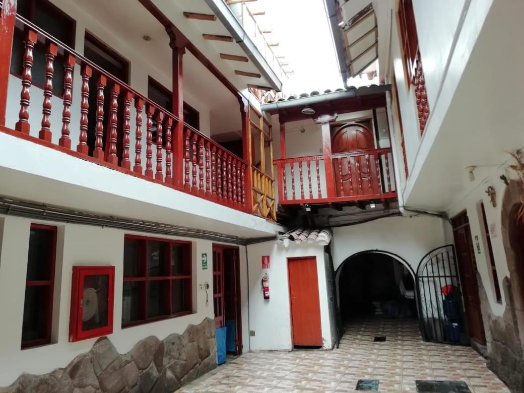 Hostal Puma'S House Cuzco Esterno foto